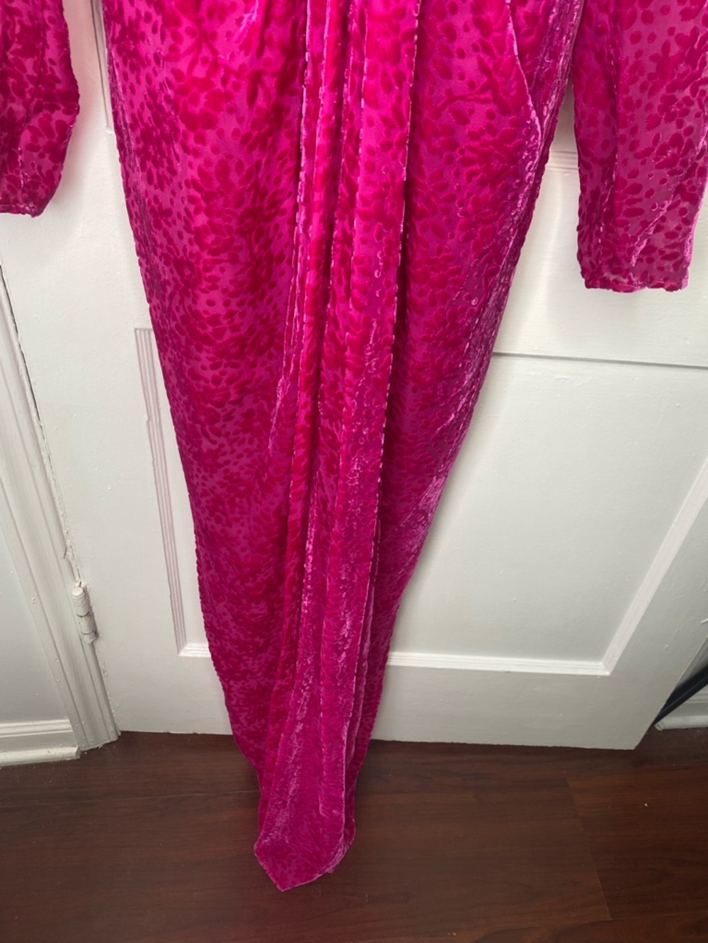 Veronica Beard NWT Ruthie Magenta  Velvet Long-Sleeve  Gown - Picture 4 of 12